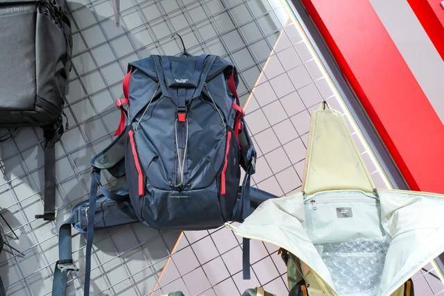 P&E 2024 Exhibition News: VSGO Booth Unveils New Backpack Yet to Be Launched 