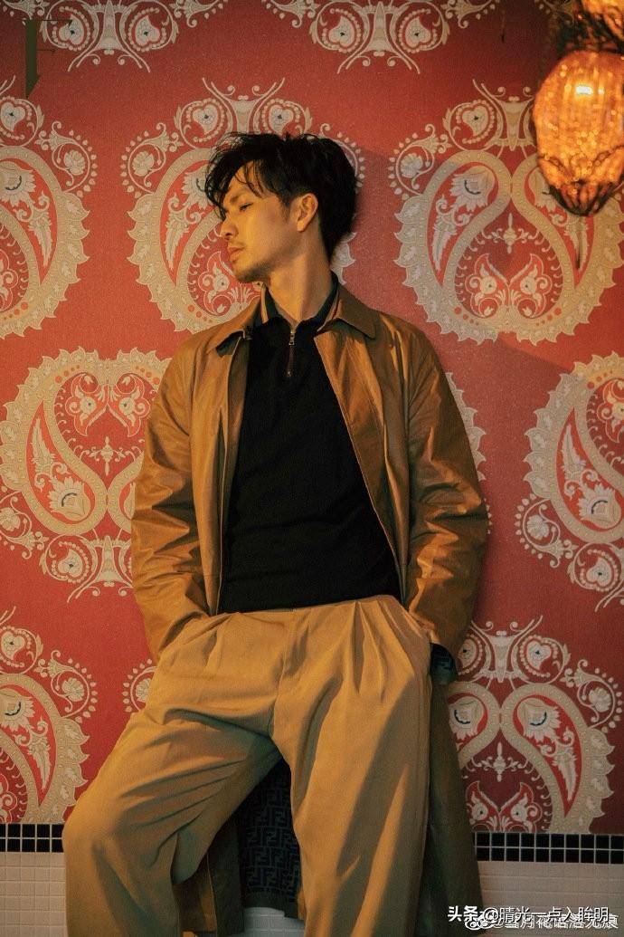 VOGUE新時尚畫報的微博，柺點之選，鍾漢良《流曏巴黎》專輯時尚解讀