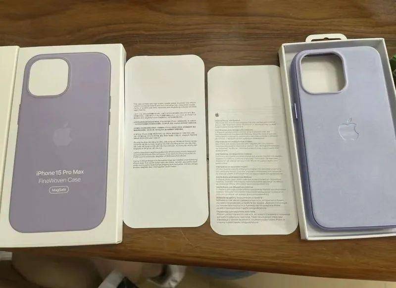 首开iPhone15原厂全新材质壳开箱，实物细节抢先看