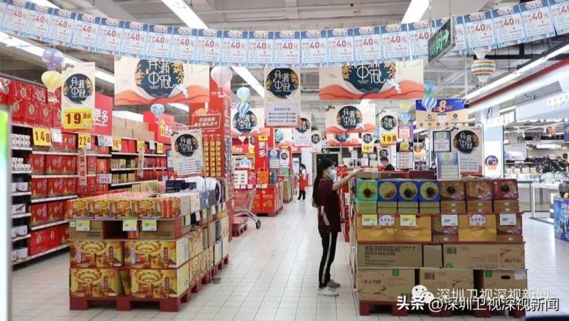 深圳中秋月饼市场火起来了，品种繁多价格稳，销量同比显着上升