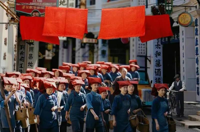 蔡卓音与徐梵溪，颜值与实力并重的《南洋女儿情》双姝