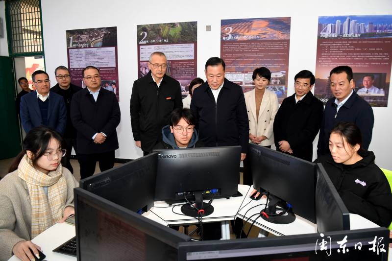 梁伟新调研宁德师范学院 青年团员教育及理论辅导并行