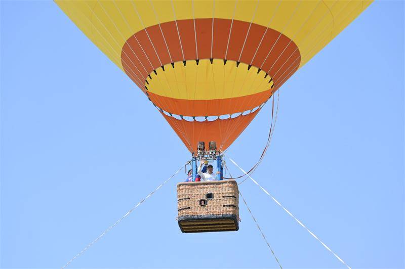 石家庄滹沱河生态区，艺术岛热气球盛宴畅游假期