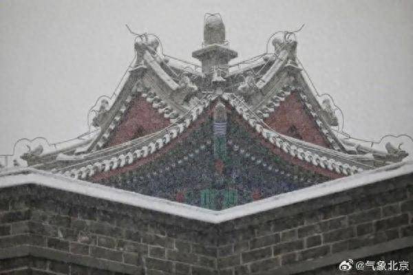 北京今冬初雪已至，出行保暖措施请做好