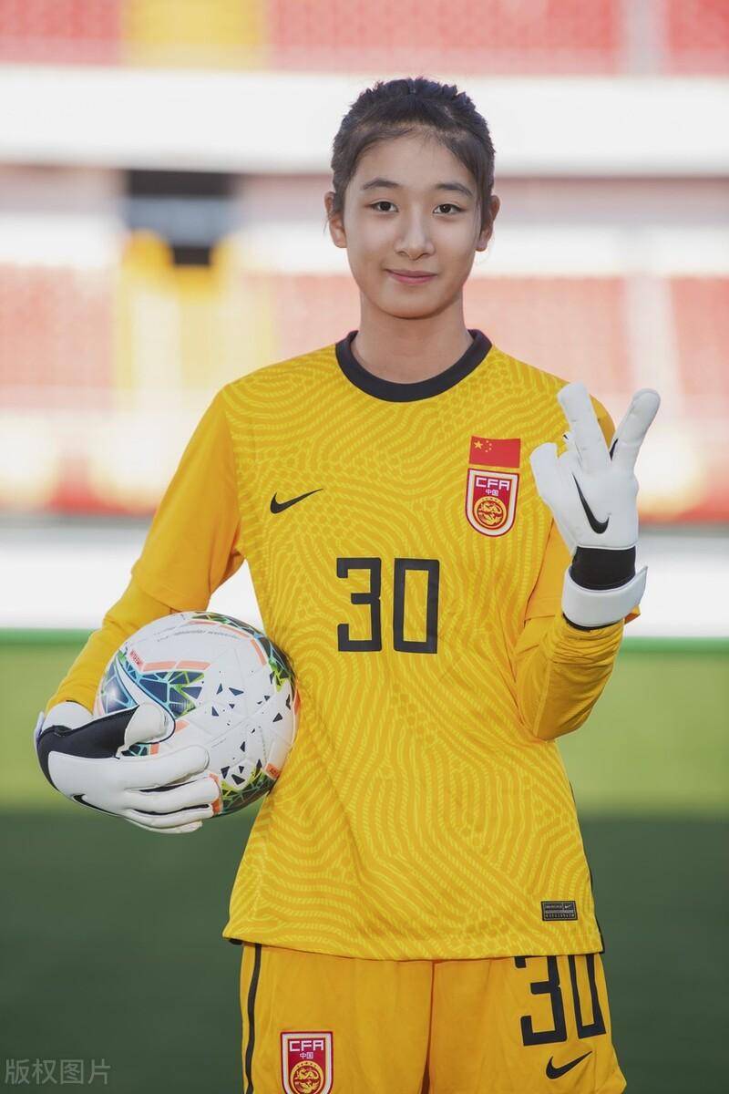 U17女足世界杯，刘晨自谦表现及格，黄嘉欣怀遗憾