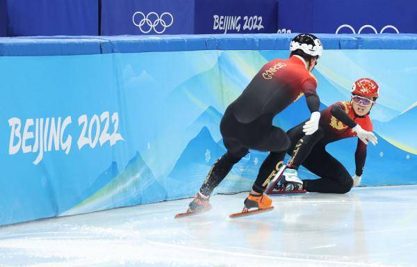 【北京冬奥会】男子短道速滑5000米接力，中国队奋力拼搏获第五名佳绩