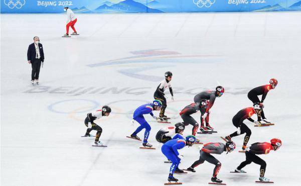 【北京冬奥会】男子短道速滑5000米接力，中国队奋力拼搏获第五名佳绩