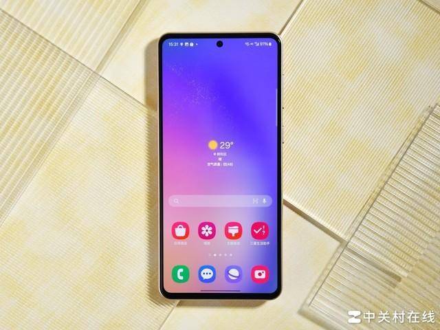 三星Galaxy C55 5G评测，外观时尚性能出众