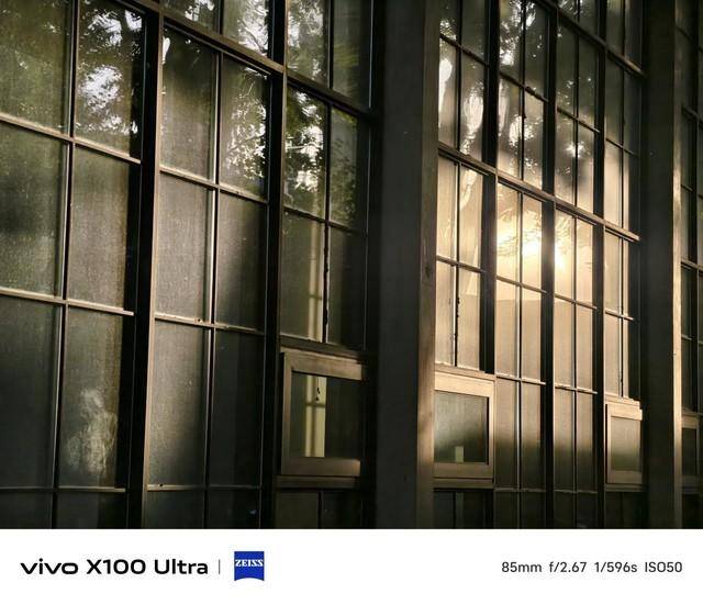 vivo X100 Ultra深度评测，影像性能的全新标杆