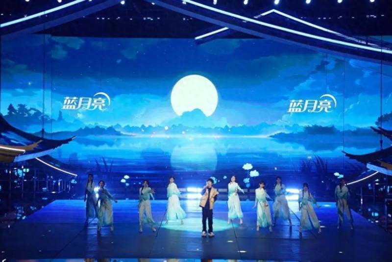 2014湖南卫视跨年晚会 张杰《天下》震撼开场
