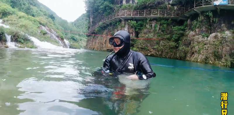 【宇哥】这部神片在33年前就预测了现在的世界，41岁网红宇哥离世，回顾其影视作品与人生轨迹