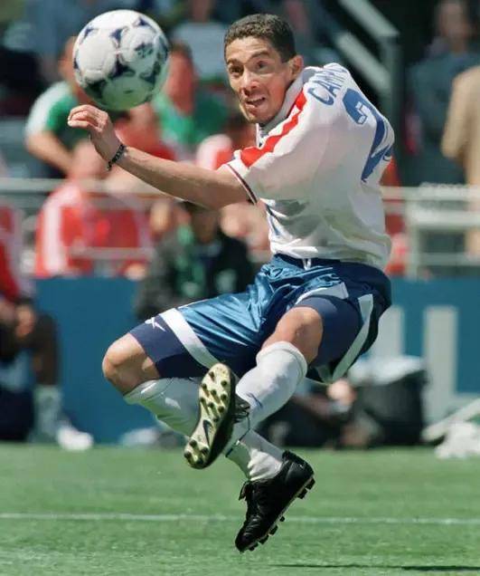还记得哪个世界杯上那个巴拉圭r神吗，1998年冈波斯