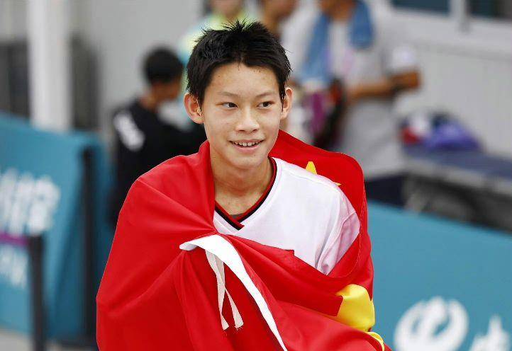 0.41分险胜！中国15岁小将勇夺金牌，惊艳亚洲赛场
