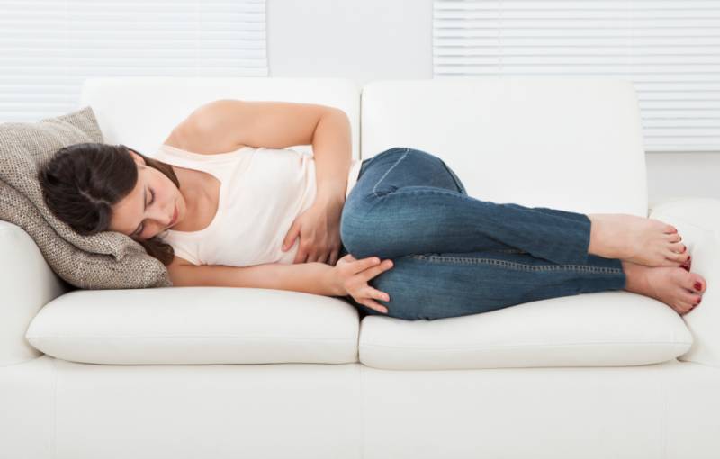 女性小腹疼痛可能隐藏的五大疾病，不可忽视的症状解析