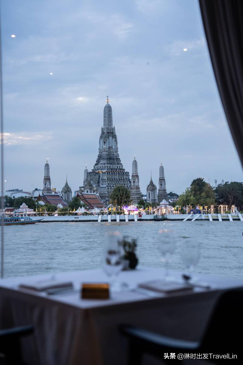 Sala河畔餐厅，享受曼谷璀璨夜景与精致美食