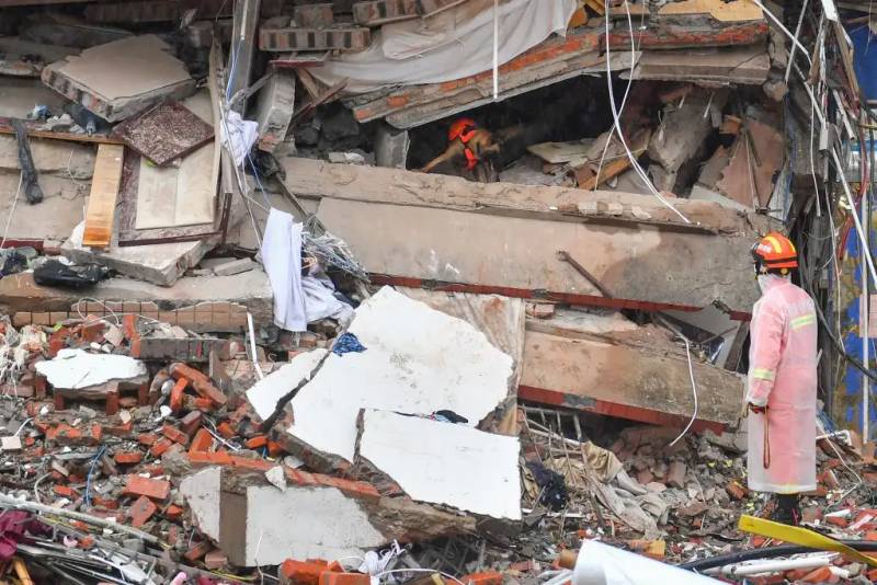 长沙塌楼事故救援难在哪？突遇建筑物倒塌，如何自救？