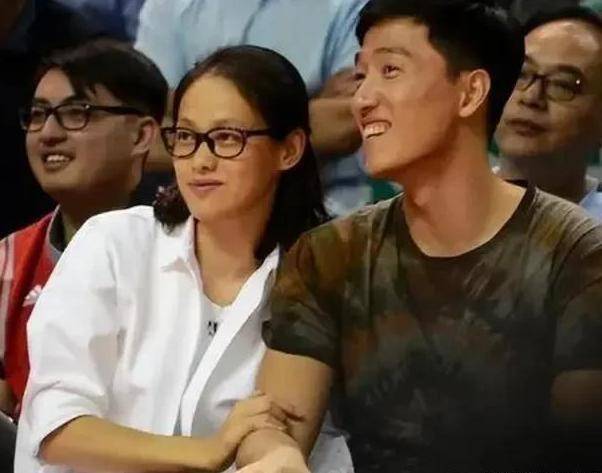 关于刘翔，传婚姻幸福夫妻同框破婚变传闻