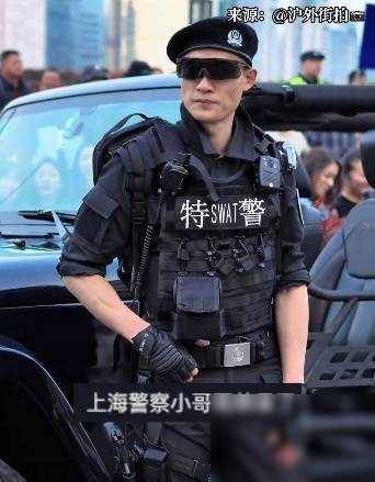 上海特警超燃场面来了！街头实战演练视频曝光，网友，安全感爆棚！
