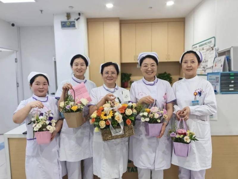 咸阳市中心医院向白衣天使说声谢谢，护士节的惊喜与祝福