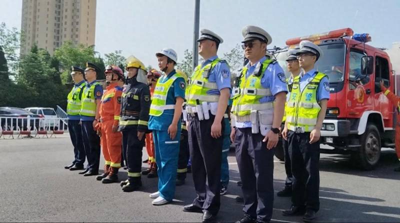 郑少高速举行交通事故应急演练 提升救援能力