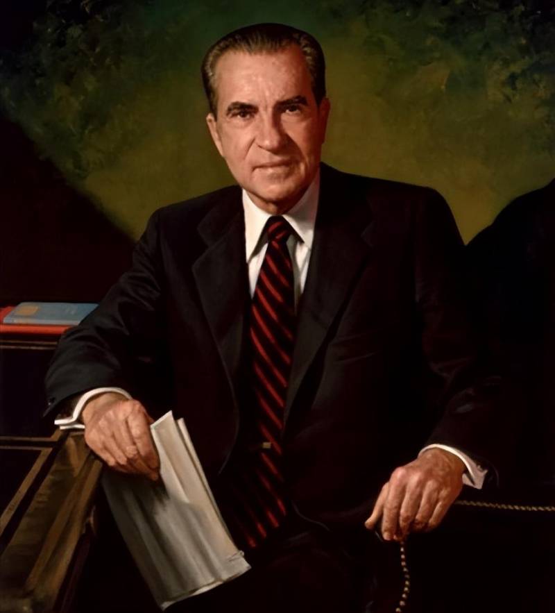 中国外交回忆录《尼克松访华》，领袖智慧，世界影响