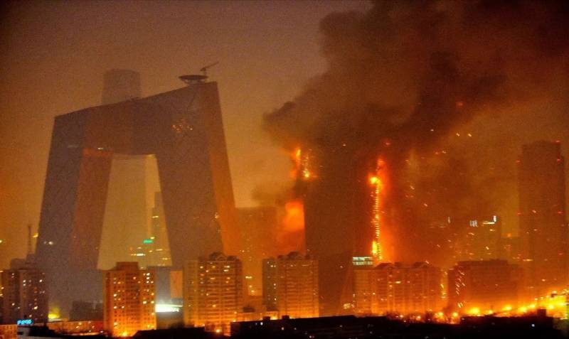 2009年央视大楼特大火灾，违规烟花秀引发的安全隐患