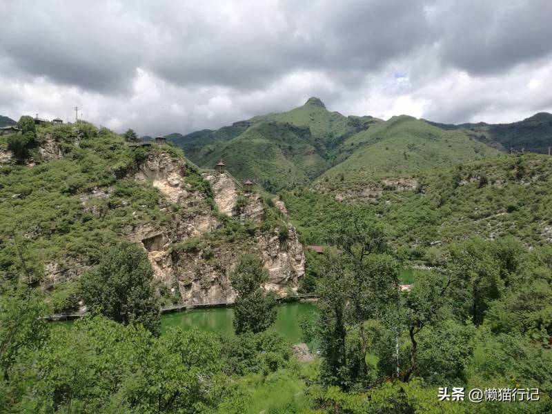 霞云岭金水湖景区，山水画卷中的宁静天地