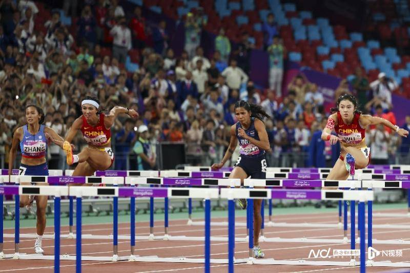 女子100米栏吴艳妮夺冠，赛场上演激烈角逐