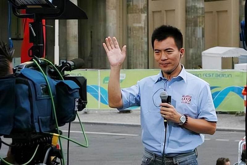 黄健翔，中国体育解说新纪元的缔造者，告别世界杯幕后故事