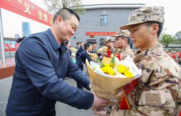 遵义市征兵MV《参军报国》，下一站，军营！