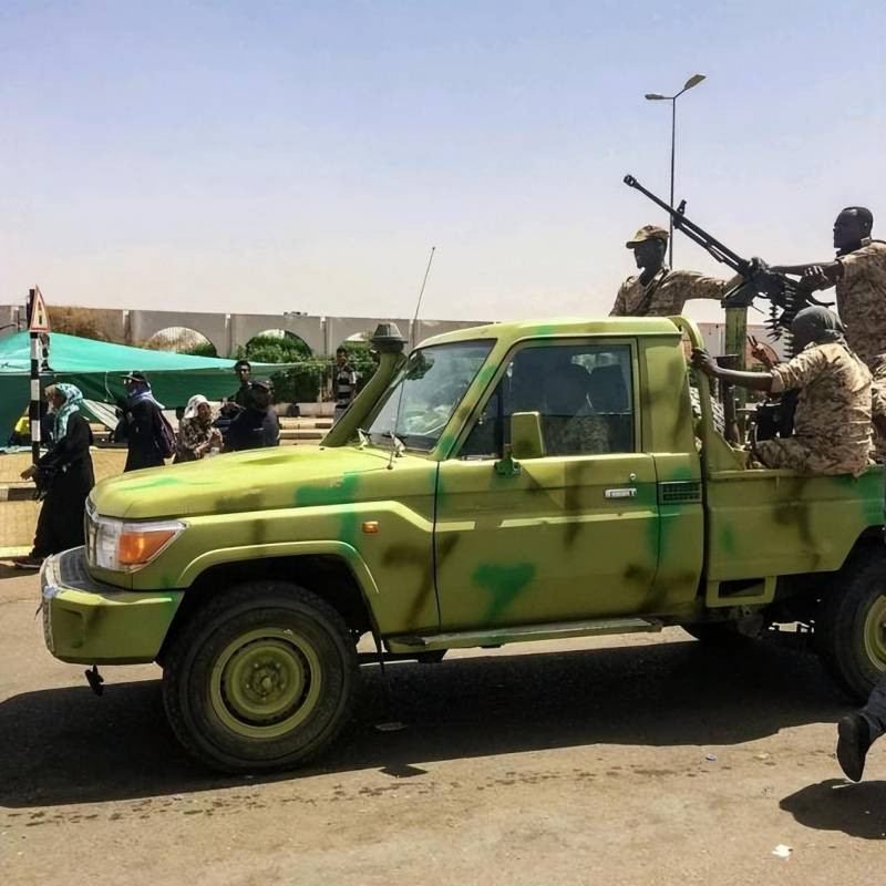 中国到苏丹有多远:苏丹叛军获得中国远火,200公里内火力覆盖