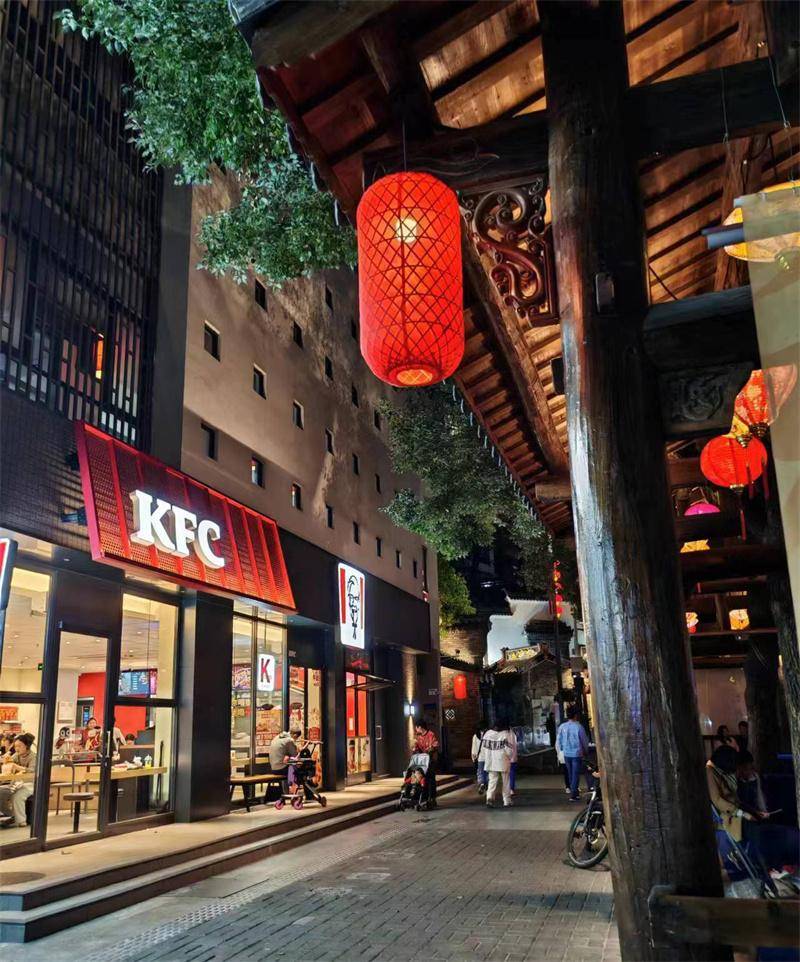 第五街的诱惑，深圳坂田手造文化街的古韵魅力