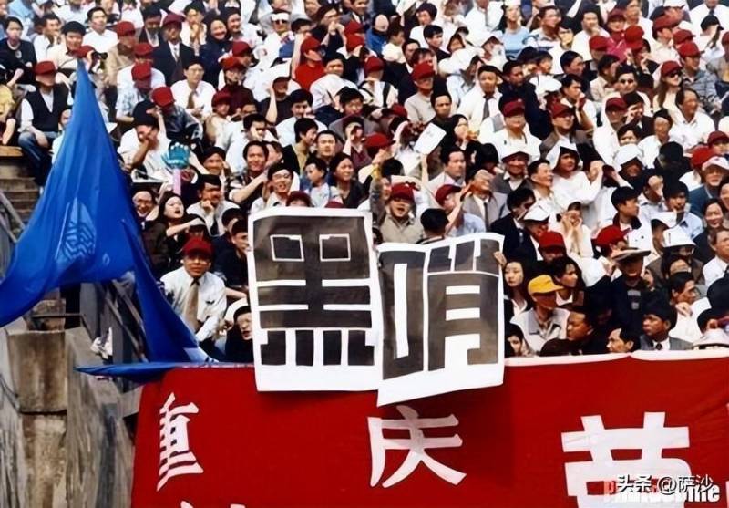1999年12月9日，中国足球再遭假球风波，渝沈案余波未平