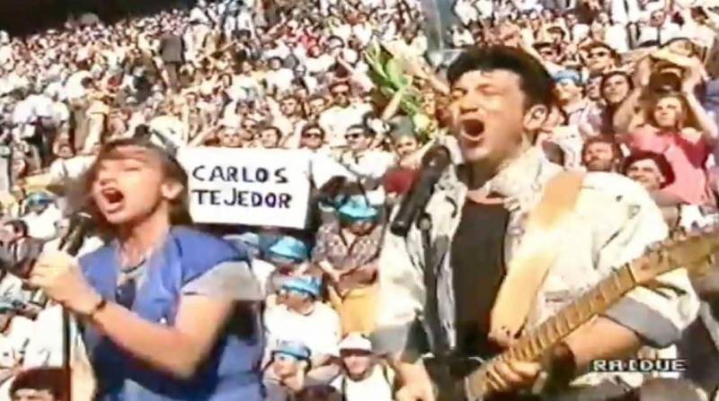 1990世界杯主题曲《意大利之夏》背后的双性恋摇滚女歌手，56岁高龄产女