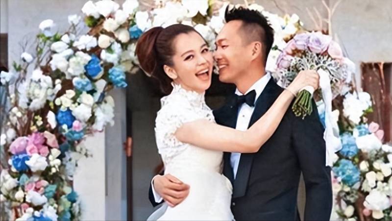 徐若瑄新浪微博宣布结束9年婚姻，差异成主因