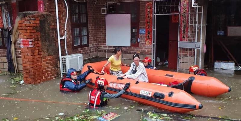 【中日双语】台风杜苏芮侵袭致福建等地严重风雨 抢险救援进行时