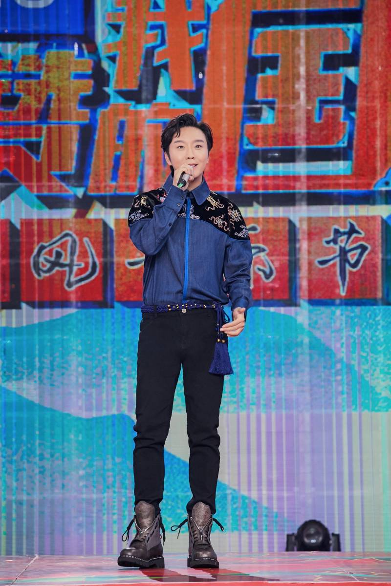 丁程鑫長城之舞助力李玉剛張新成《萬疆》跨界縯唱會