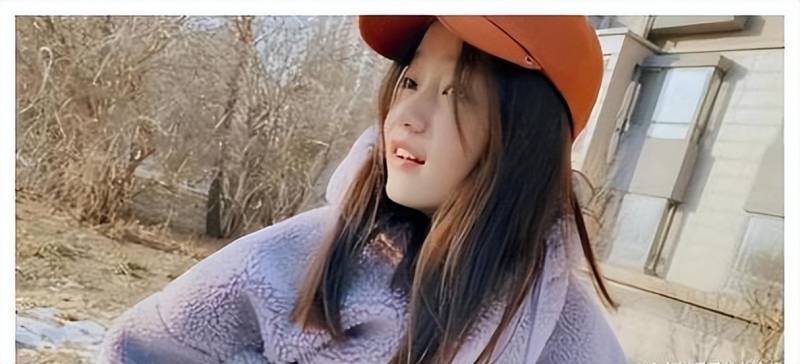 赵薇女儿满11岁被赞继承美貌，‘小薇’整容传闻后16岁惊艳照曝光