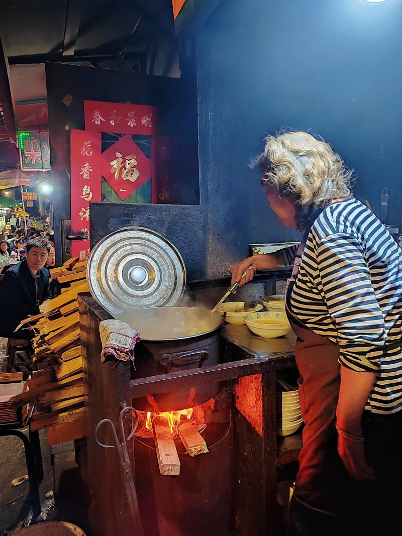 一碗好饭的溯源之旅，从田野生香到餐桌美味