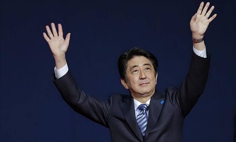 为什么安倍能当这么久，日本政治结构使其成为长期首相