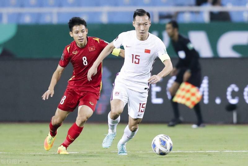 【世界杯】国足防线崩溃 0-2不敌越南创尴尬纪录