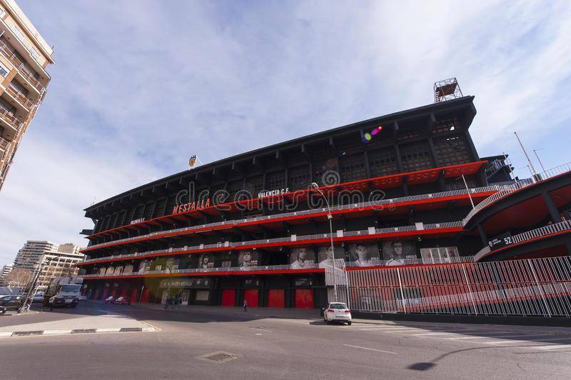 新梅斯塔利亞球場，瓦倫西亞巨資打造，擬申辦世界盃