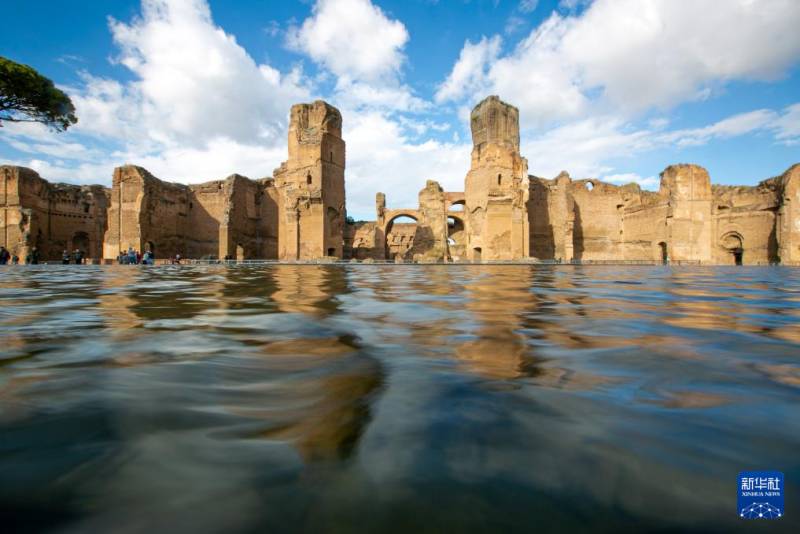 古羅馬最大的浴場，煇煌龐貝再現金光