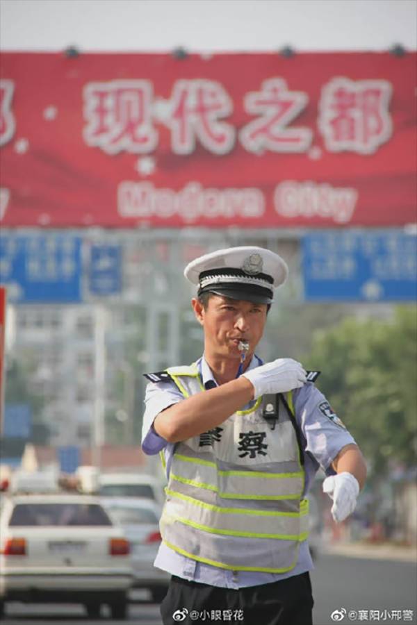 【青岛交警李涌查酒驾遇反抗不幸殉职】