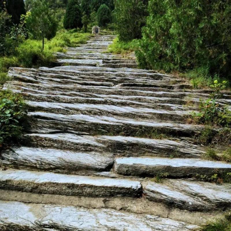 到北京房山的石经山溯源，寻幽访古，探寻千年古道